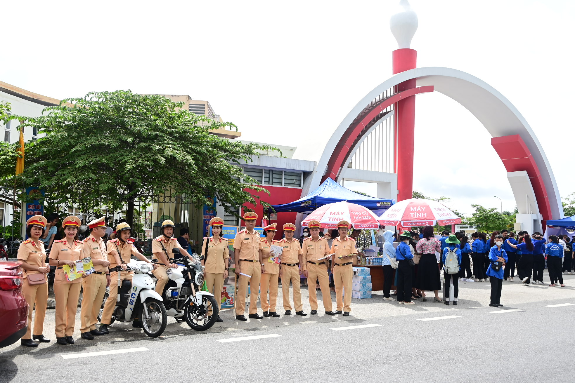 Phòng CSGT đường bộ - đường sắt với Chương trình “Tiếp sức mùa thi” năm 2023 